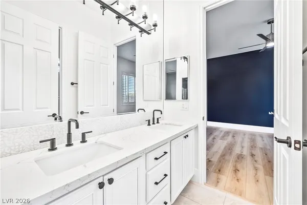 $1,225,000 | 7580 Prancing Pony Court, Las Vegas, NV 89131