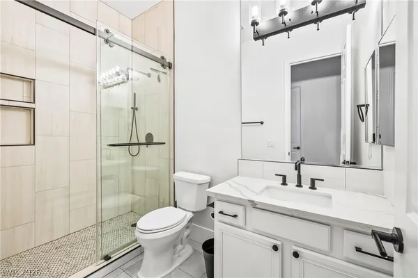 $1,225,000 | 7580 Prancing Pony Court, Las Vegas, NV 89131