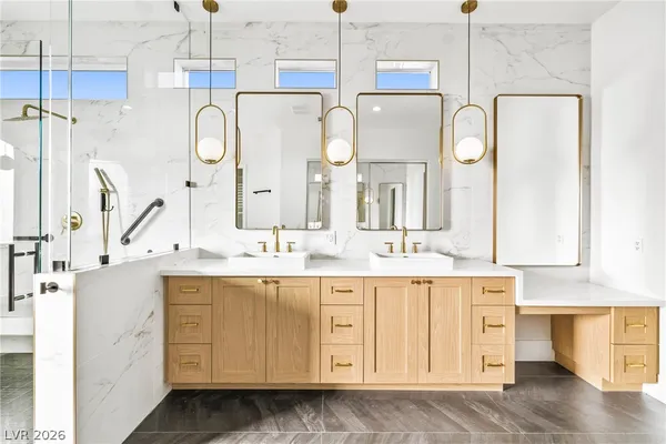 $1,225,000 | 7580 Prancing Pony Court, Las Vegas, NV 89131