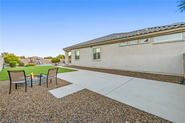 $1,225,000 | 7580 Prancing Pony Court, Las Vegas, NV 89131