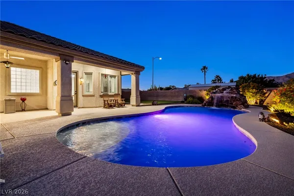 $1,225,000 | 7580 Prancing Pony Court, Las Vegas, NV 89131