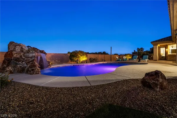 $1,225,000 | 7580 Prancing Pony Court, Las Vegas, NV 89131