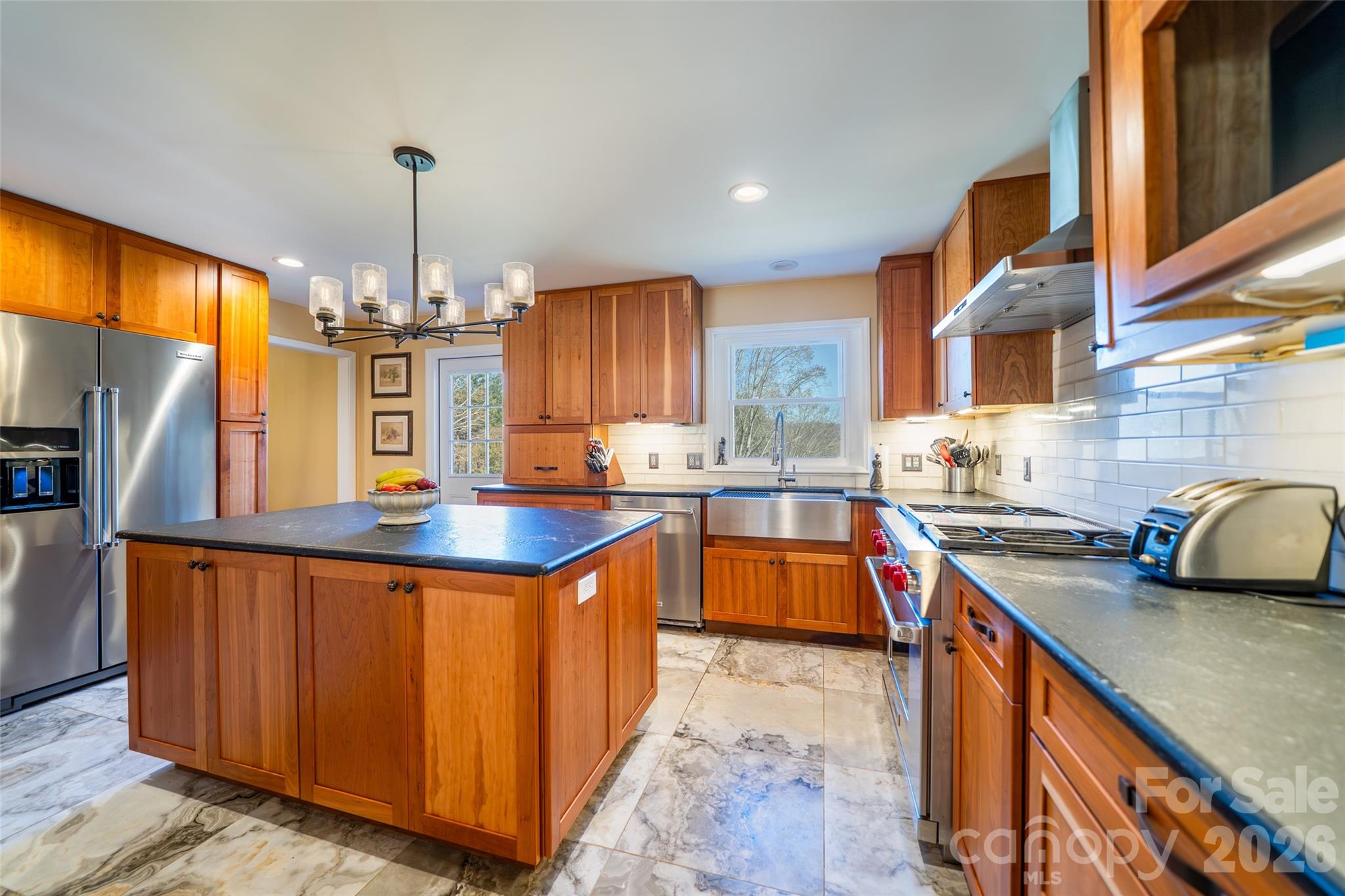 39 North Pershing Road Asheville, NC 28805 - Photo 7 of 20