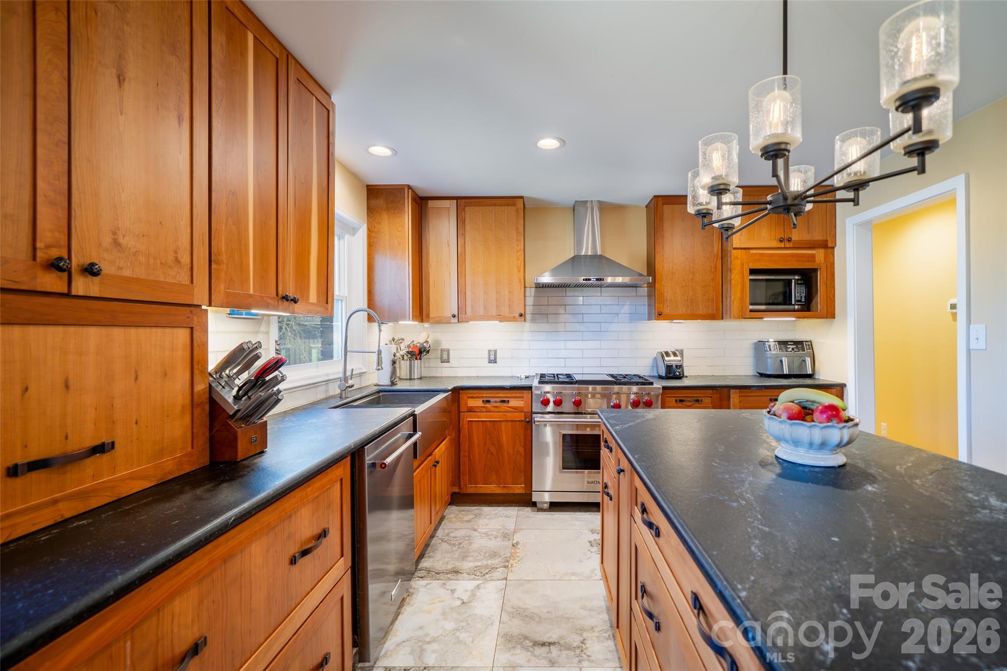 39 North Pershing Road Asheville, NC 28805 - Photo 8 of 20