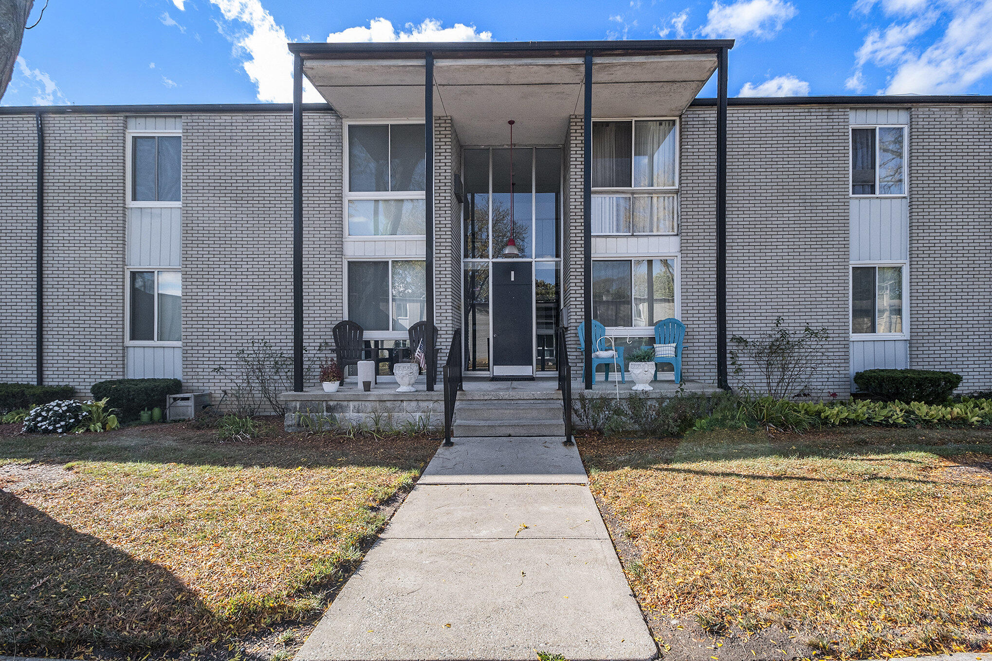 Carleton House Condos