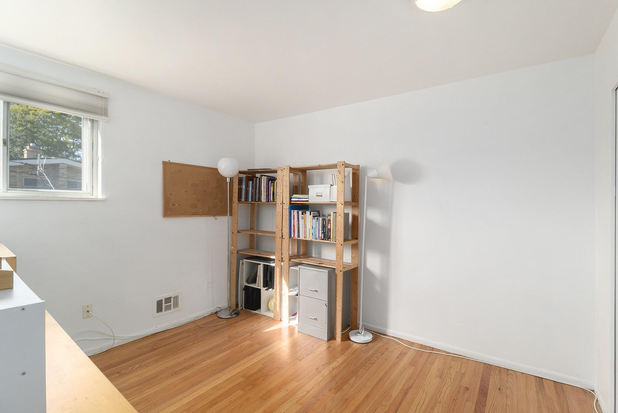 4030 West 13 Mile Road, Unit I 3 Royal Oak, MI 48073 - Photo 13 of 17 014_file_635