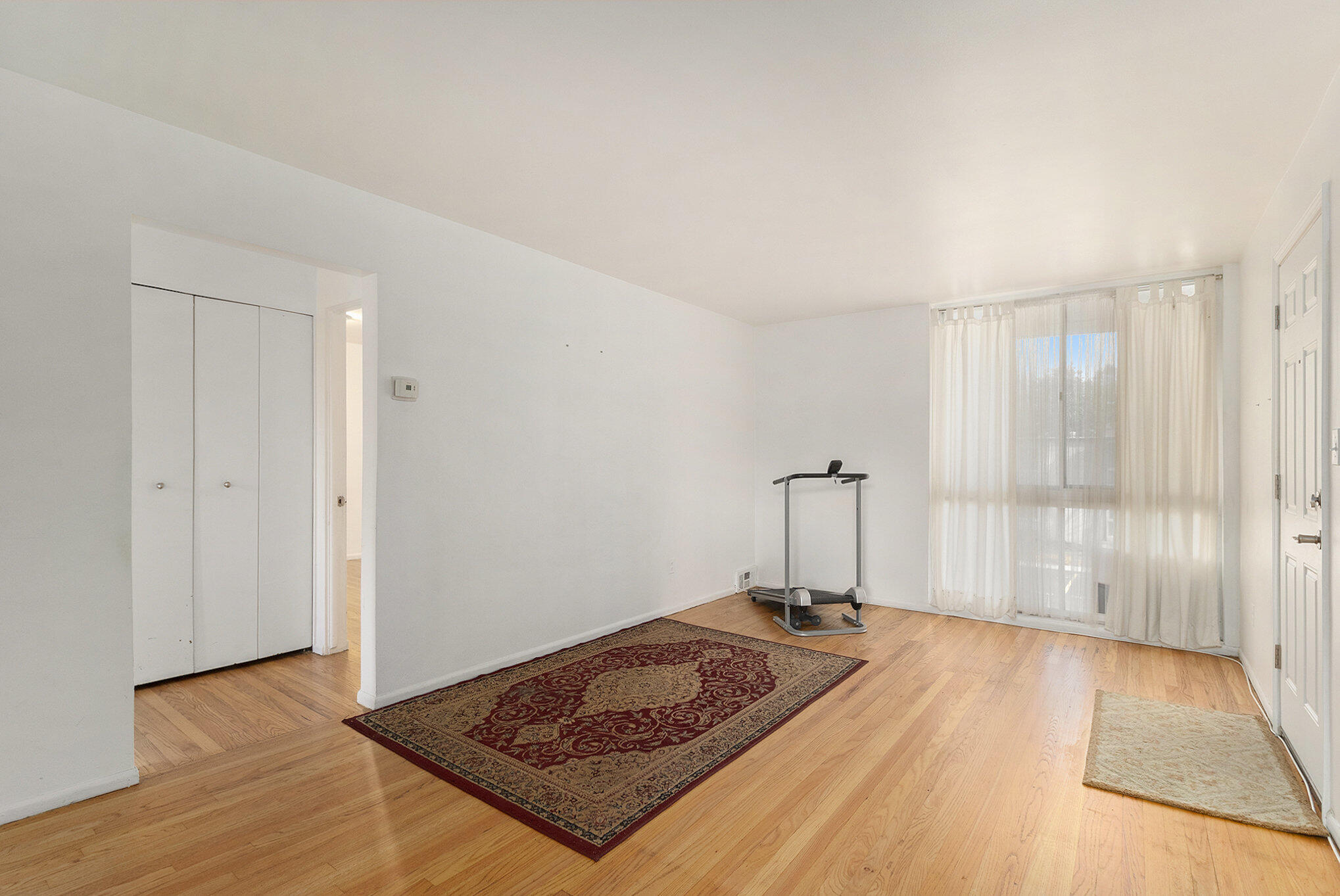 4030 West 13 Mile Road, Unit I 3 Royal Oak, MI 48073 - Photo 4 of 17 005_file_759