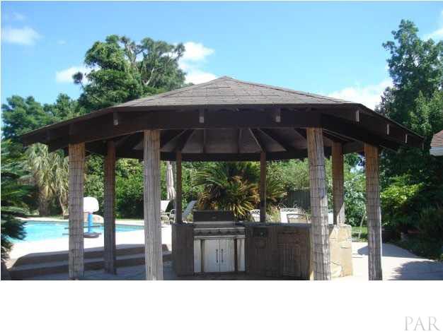 3960 McClellan Road Pensacola, FL 32503 - Photo 4 of 24 Barbeque area