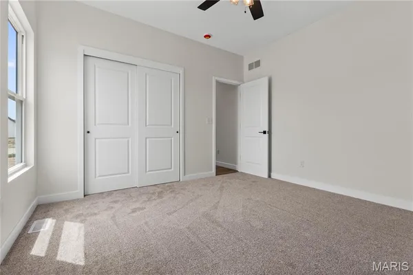 $440,100 | 914 Seneca Drive, Waterloo, IL 62298
