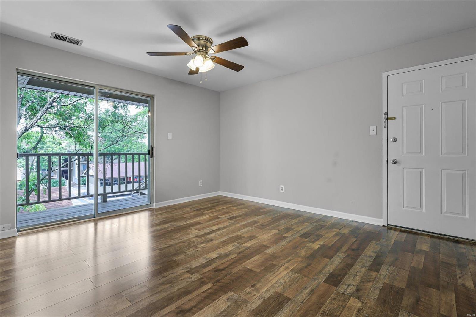 708 Ridgeside Drive, Unit L Ballwin, MO 63021 - Photo 2 of 17 Gallery Image 2