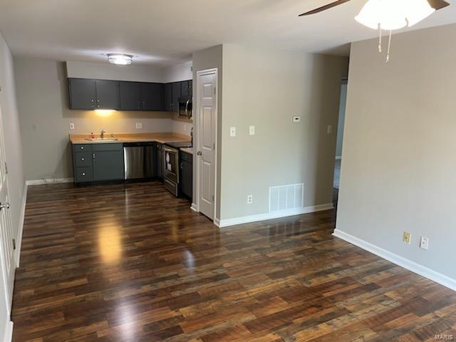 708 Ridgeside Drive, Unit L Ballwin, MO 63021 - Photo 6 of 17 Gallery Image 6
