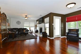615 Pine Ridge Trails Court, Unit 201 Ballwin, MO 63021 - Photo 6 of 33 Gallery Image 6