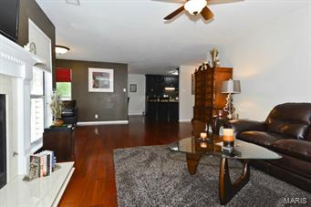 615 Pine Ridge Trails Court, Unit 201 Ballwin, MO 63021 - Photo 8 of 33 Gallery Image 8