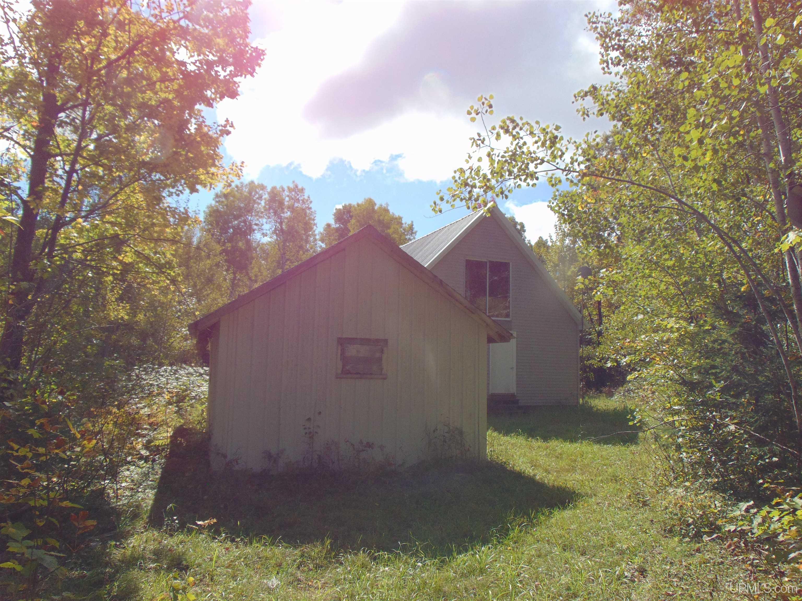 25094 Livingston Road Ewen, MI 49925 - Photo 4 of 35