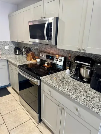 $2,400 | 2379 Flamingo Way, Winter Park, FL 32792