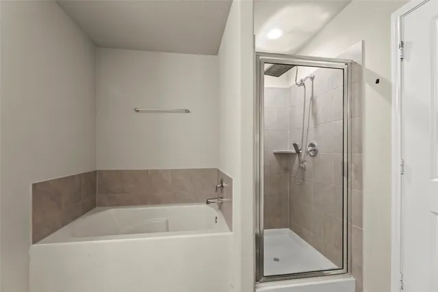 $2,300 | 1827 Brady Shores Drive, Richmond, TX 77469