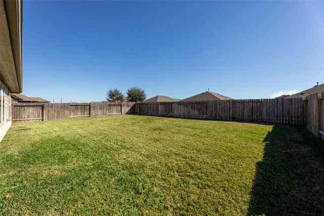 $2,300 | 1827 Brady Shores Drive, Richmond, TX 77469