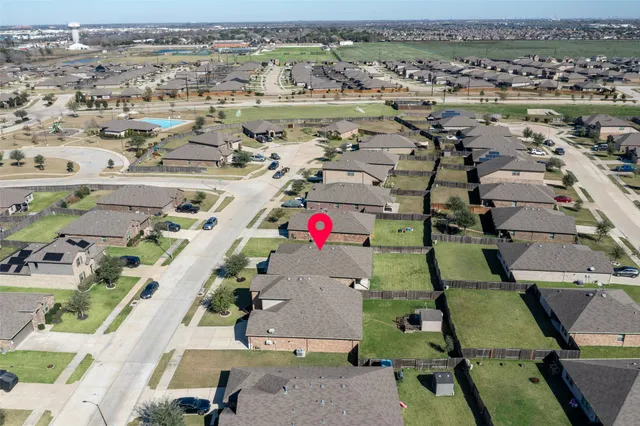 $2,300 | 1827 Brady Shores Drive, Richmond, TX 77469