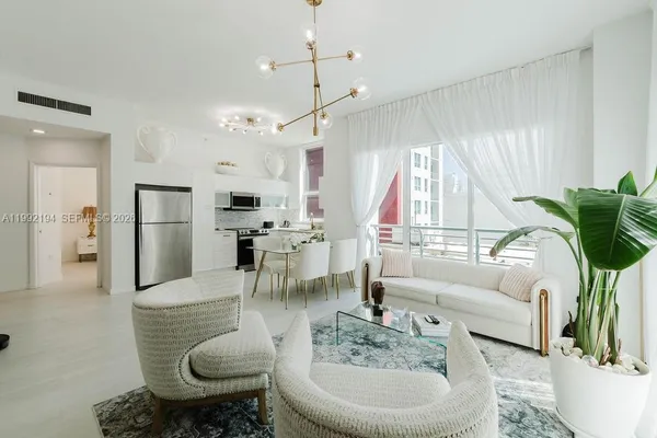 $3,200 | 133 Northeast 2nd Avenue, Unit 512, Miami, FL 33132