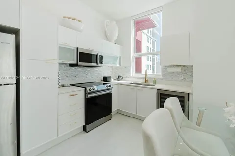 $3,200 | 133 Northeast 2nd Avenue, Unit 512, Miami, FL 33132