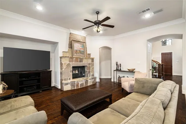 $839,900 | 843 Bear Crossing Drive, Allen, TX 75013