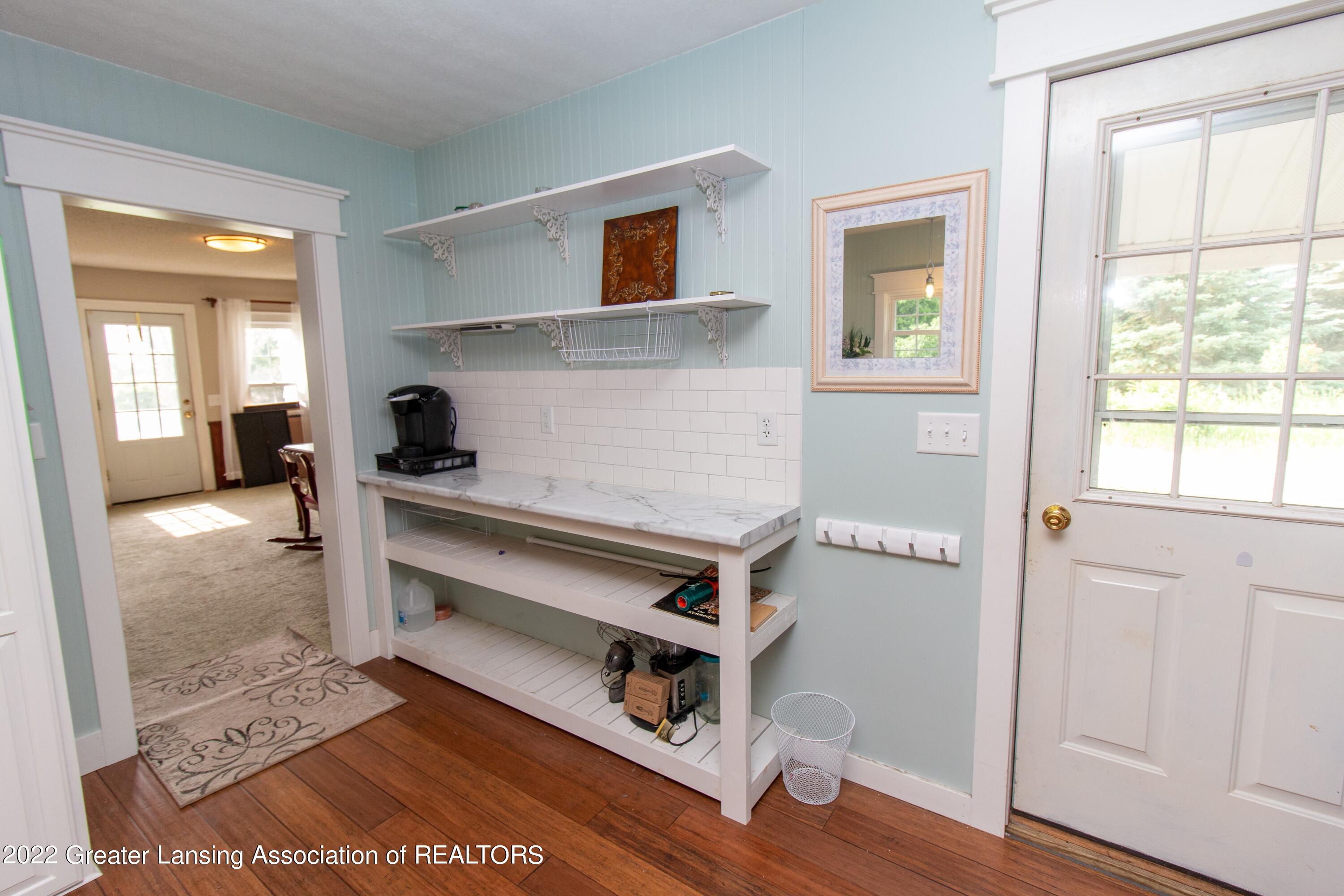 3307 North Dewitt Road St. Johns, MI 48879 - Photo 14 of 40 14- Kitchen