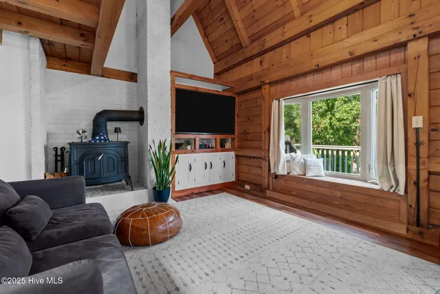 $639,000 | 151 Firetree Lane, West End, NC 27376