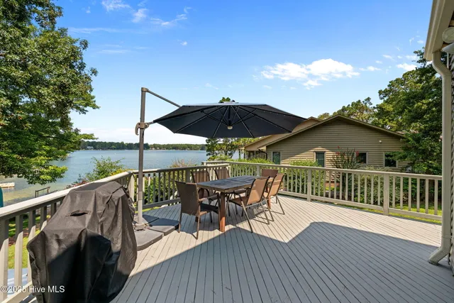 $639,000 | 151 Firetree Lane, West End, NC 27376