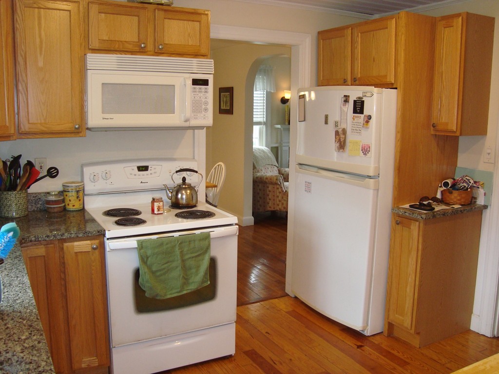 14 Chatham Village Road Worcester, MA 01606 - Photo 6 of 14 Gallery Image 6