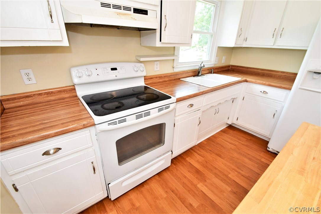 7630 Cotfield Road North Chesterfield, VA 23237 - Photo 5 of 29 Lots of Counter Top Space!