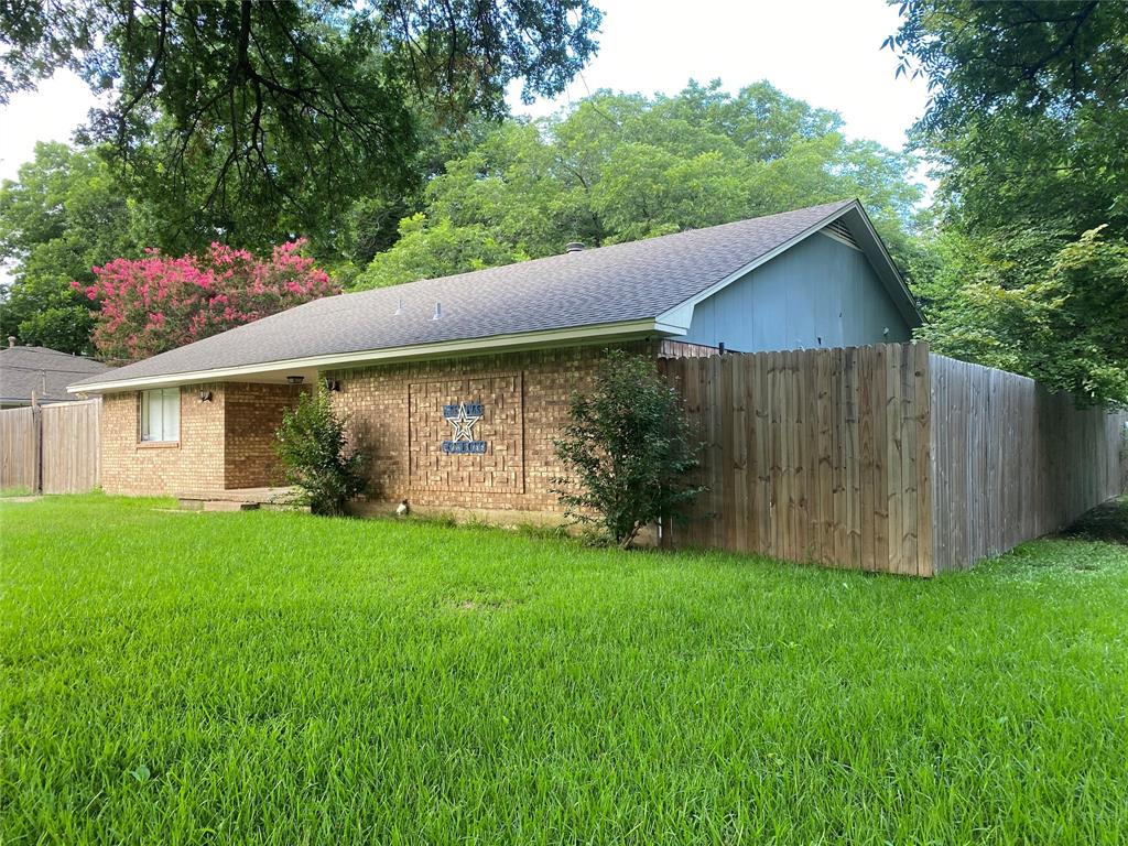 206 Methodist Street Red Oak, TX 75154 - Photo 2 of 31