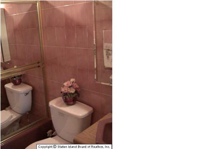 152 Annadale Road Staten Island, NY 10312 - Photo 7 of 14 Additional Photo