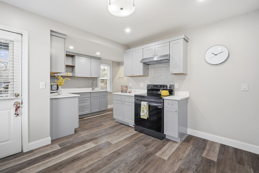 106 Amherst Street Springfield, MA 01109 - Photo 1 of 30