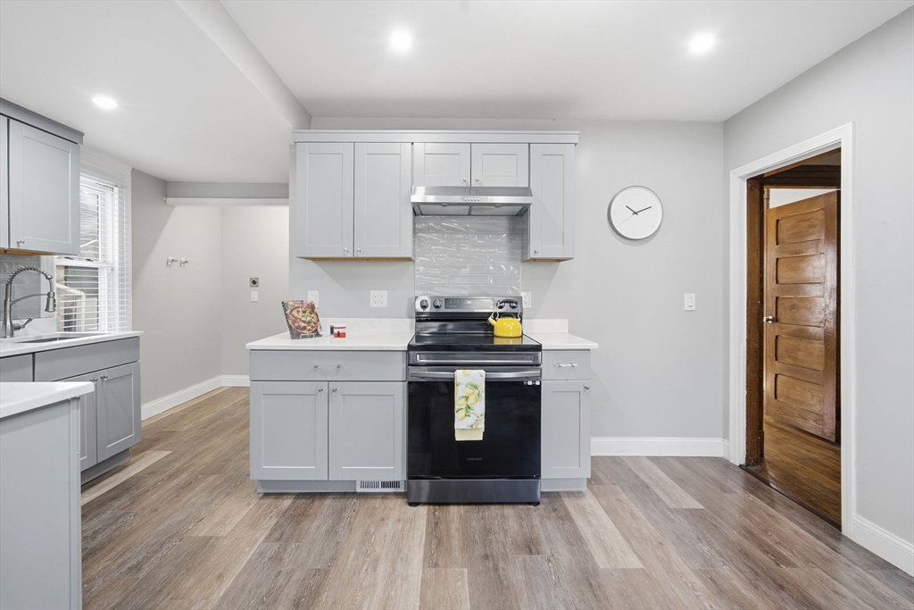 106 Amherst Street Springfield, MA 01109 - Photo 12 of 30