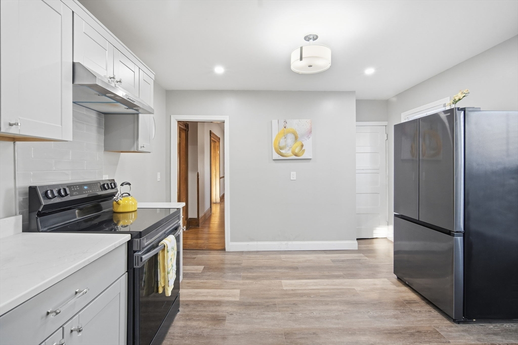 106 Amherst Street Springfield, MA 01109 - Photo 15 of 30