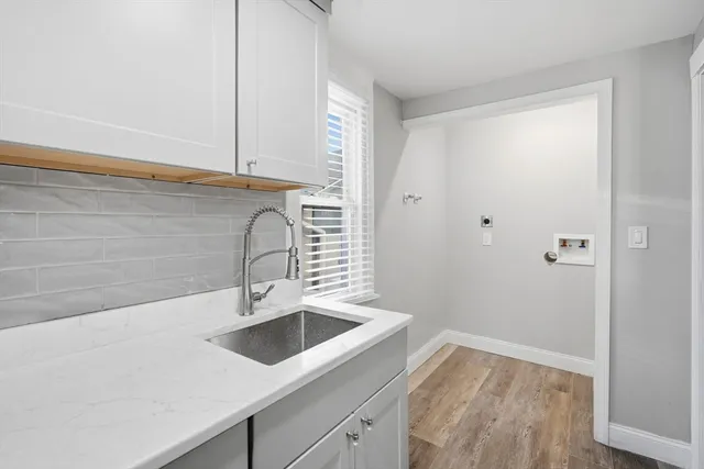 $329,000 | 106 Amherst Street, Springfield, MA 01109