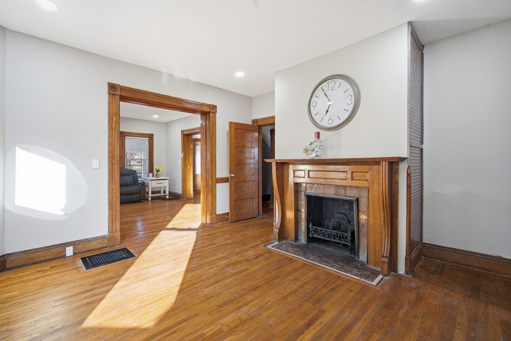 106 Amherst Street Springfield, MA 01109 - Photo 20 of 30