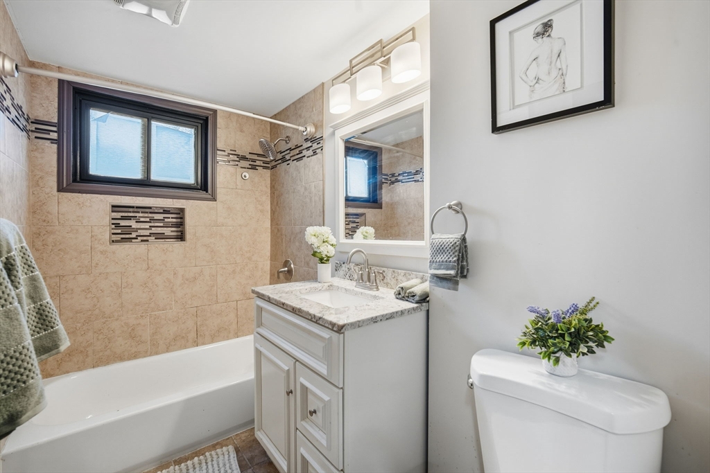 106 Amherst Street Springfield, MA 01109 - Photo 24 of 30