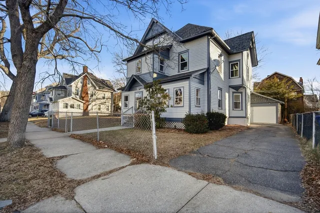 $329,000 | 106 Amherst Street, Springfield, MA 01109