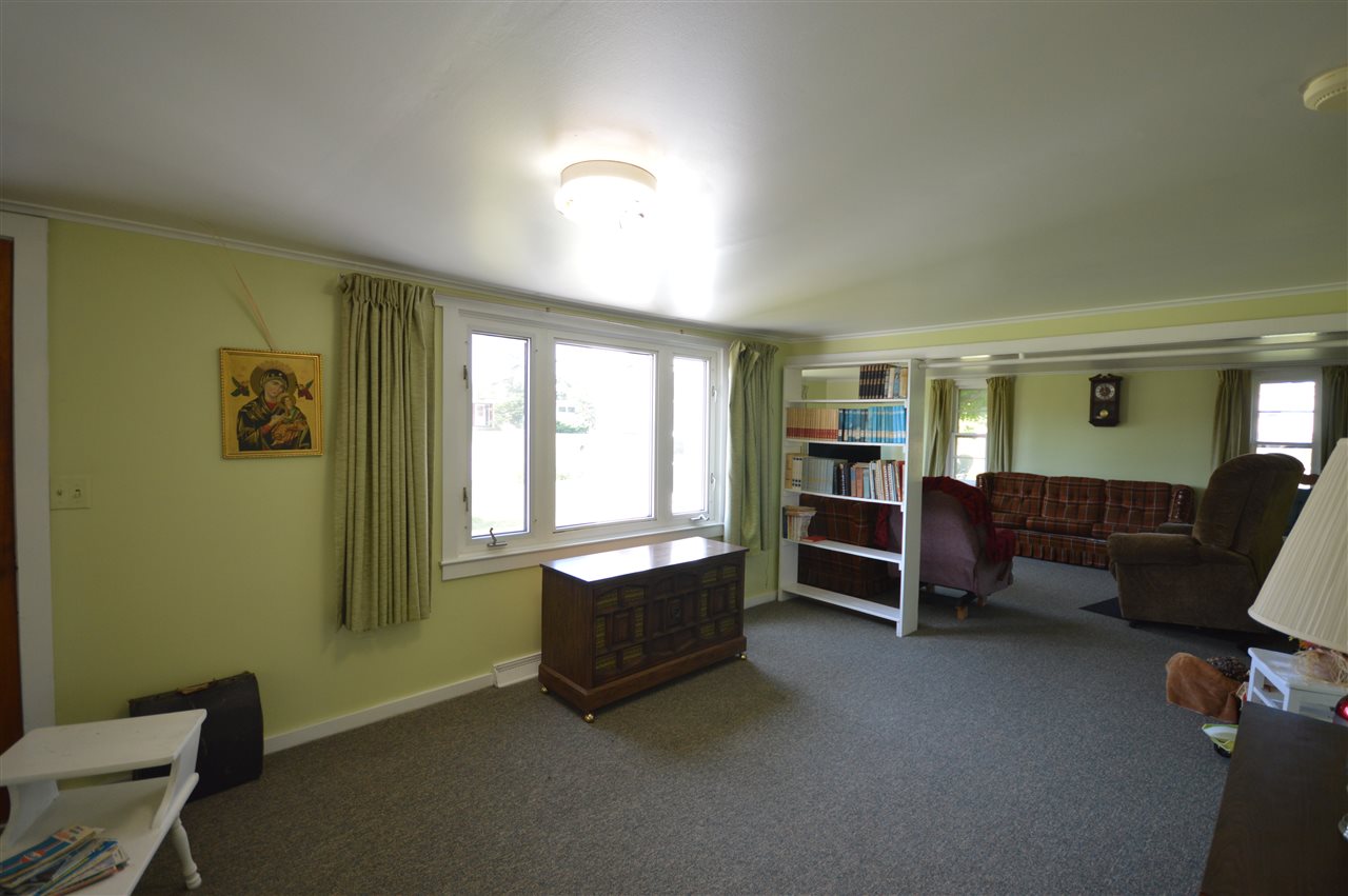 10313 East Eckerle Road Suttons Bay, MI 49682 - Photo 9 of 24 1834740-8.JPG