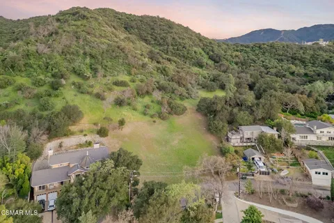 $999,000 | 44 Upper Lake Road, Lake Sherwood, CA 91361
