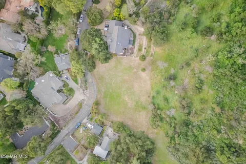 $999,000 | 44 Upper Lake Road, Lake Sherwood, CA 91361