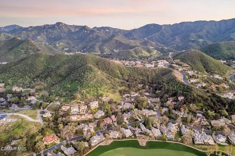 $999,000 | 44 Upper Lake Road, Lake Sherwood, CA 91361