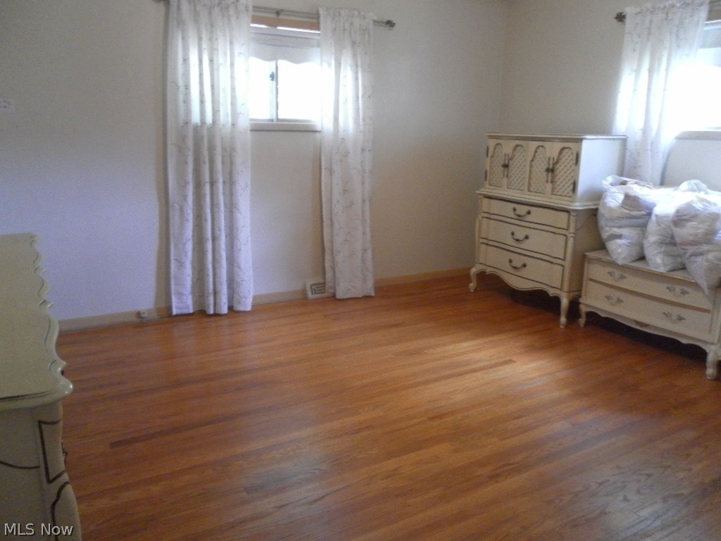 6271 Fairhaven Road Cleveland, OH 44124 - Photo 10 of 16