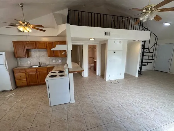 $1,200 | 6904 Sea Turtle Circle, Unit B, Navarre, FL 32566