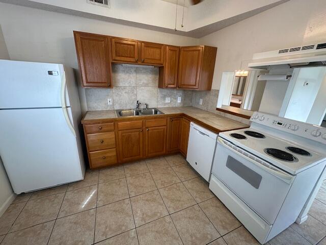 6904 Sea Turtle Circle, Unit B Navarre, FL 32566 - Photo 4 of 11