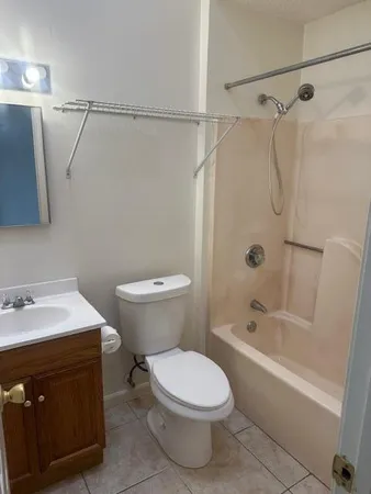 $1,200 | 6904 Sea Turtle Circle, Unit B, Navarre, FL 32566