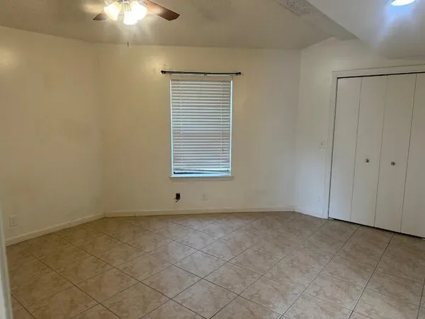 $1,200 | 6904 Sea Turtle Circle, Unit B, Navarre, FL 32566
