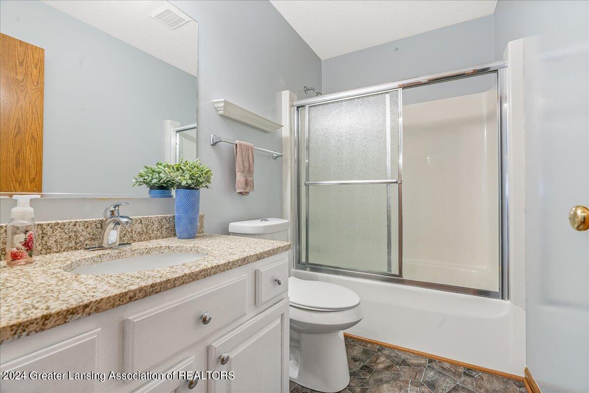 3903 West Herbison Road Dewitt, MI 48820 - Photo 21 of 51 37-Media Jett-34