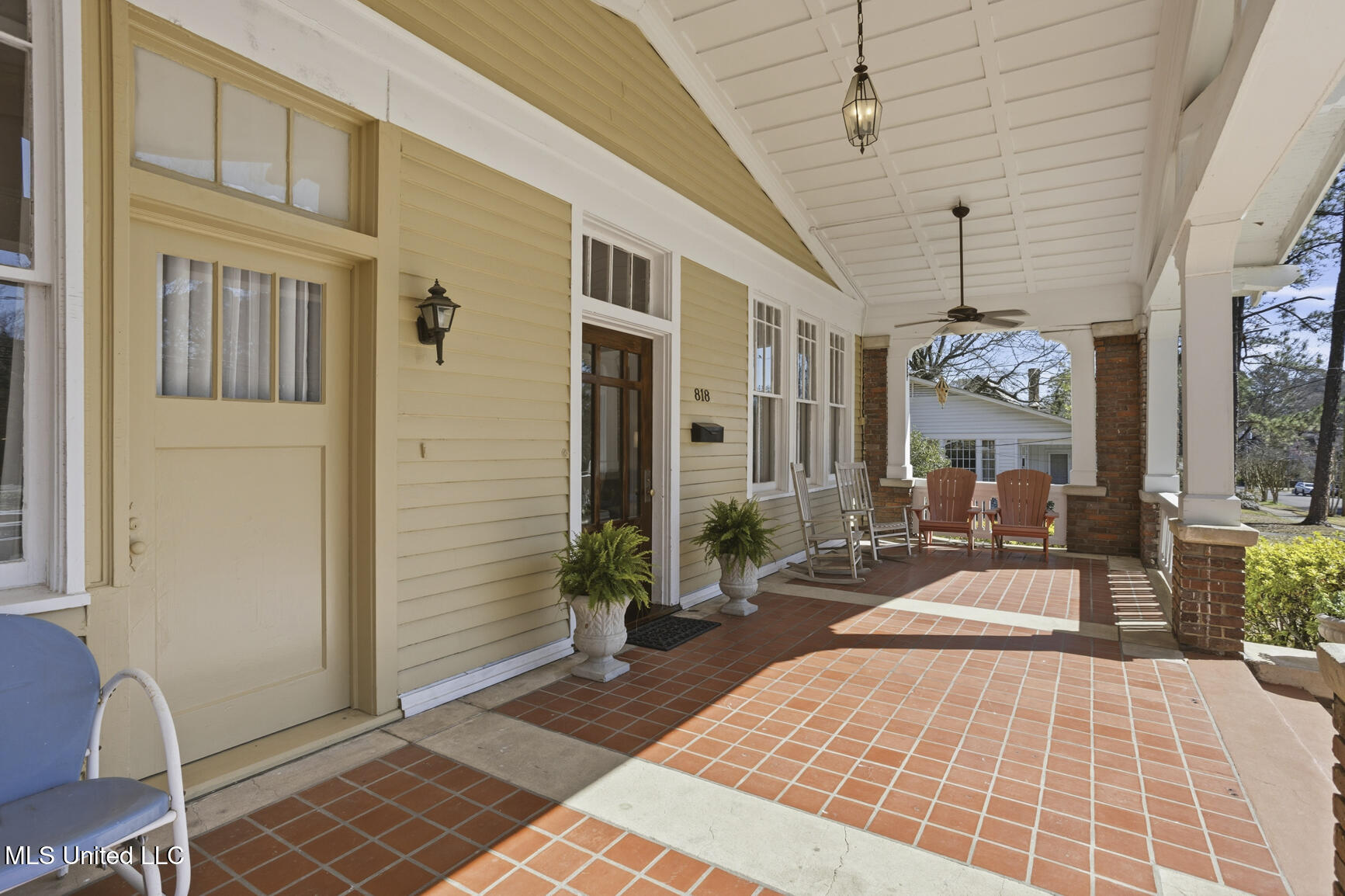 818 Pinehurst Street Jackson, MS 39202 - Photo 4 of 37 818 Pinehurst-4